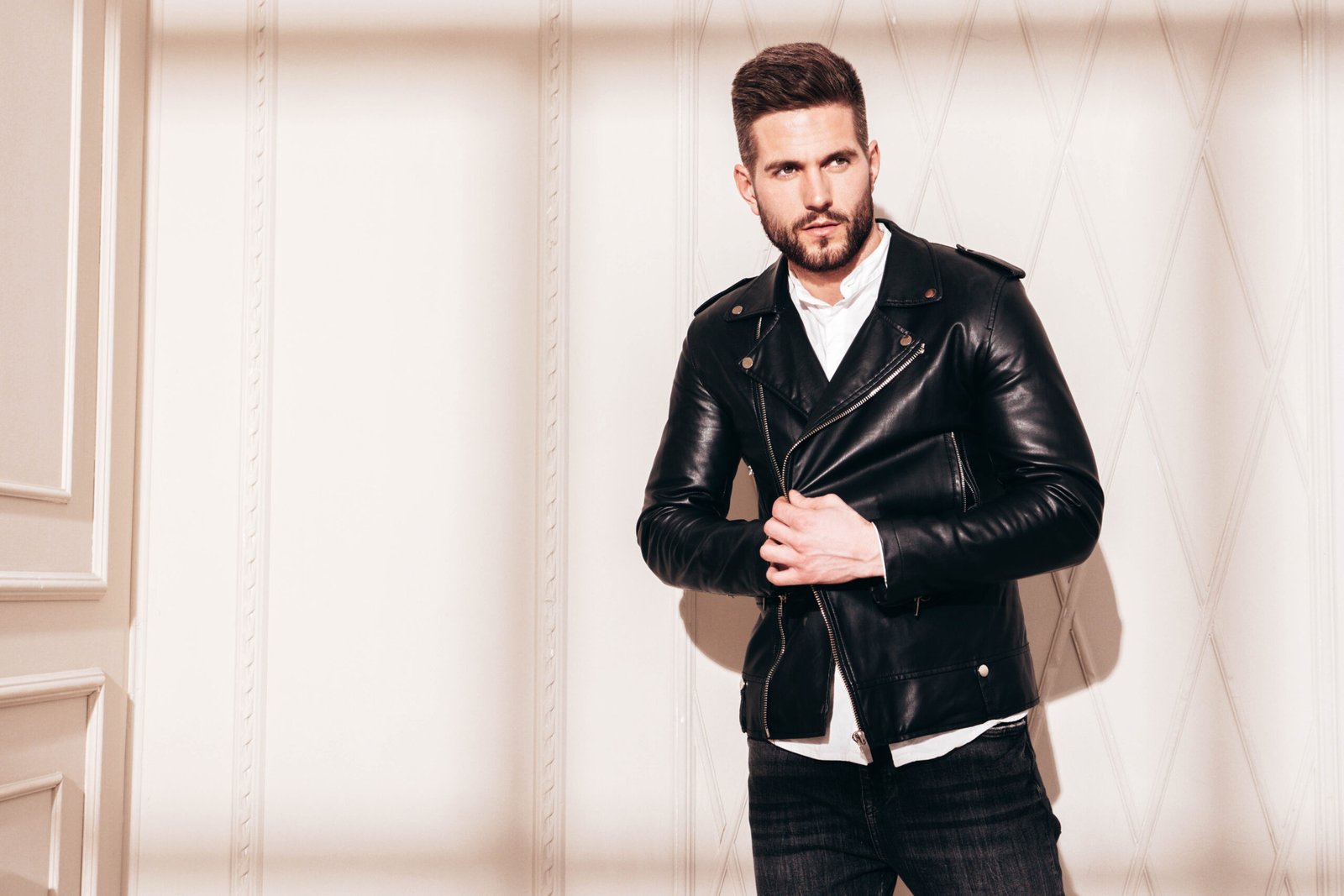 Men’s Double Breasted Leather Jacket – Classic & Stylish